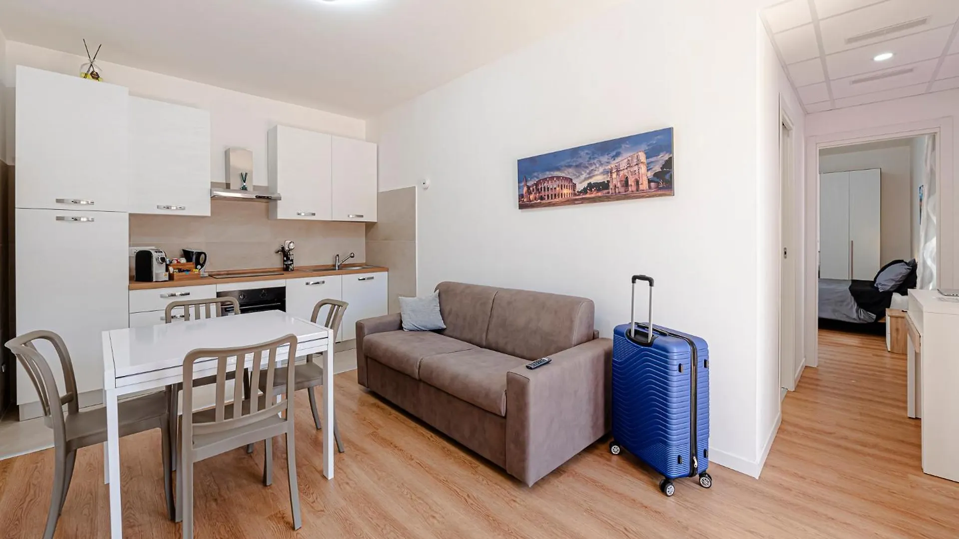 Ruggieri Apartments Roma - A 5 Minuti Dalla Metro A Anagnina 0*, Rome Italy