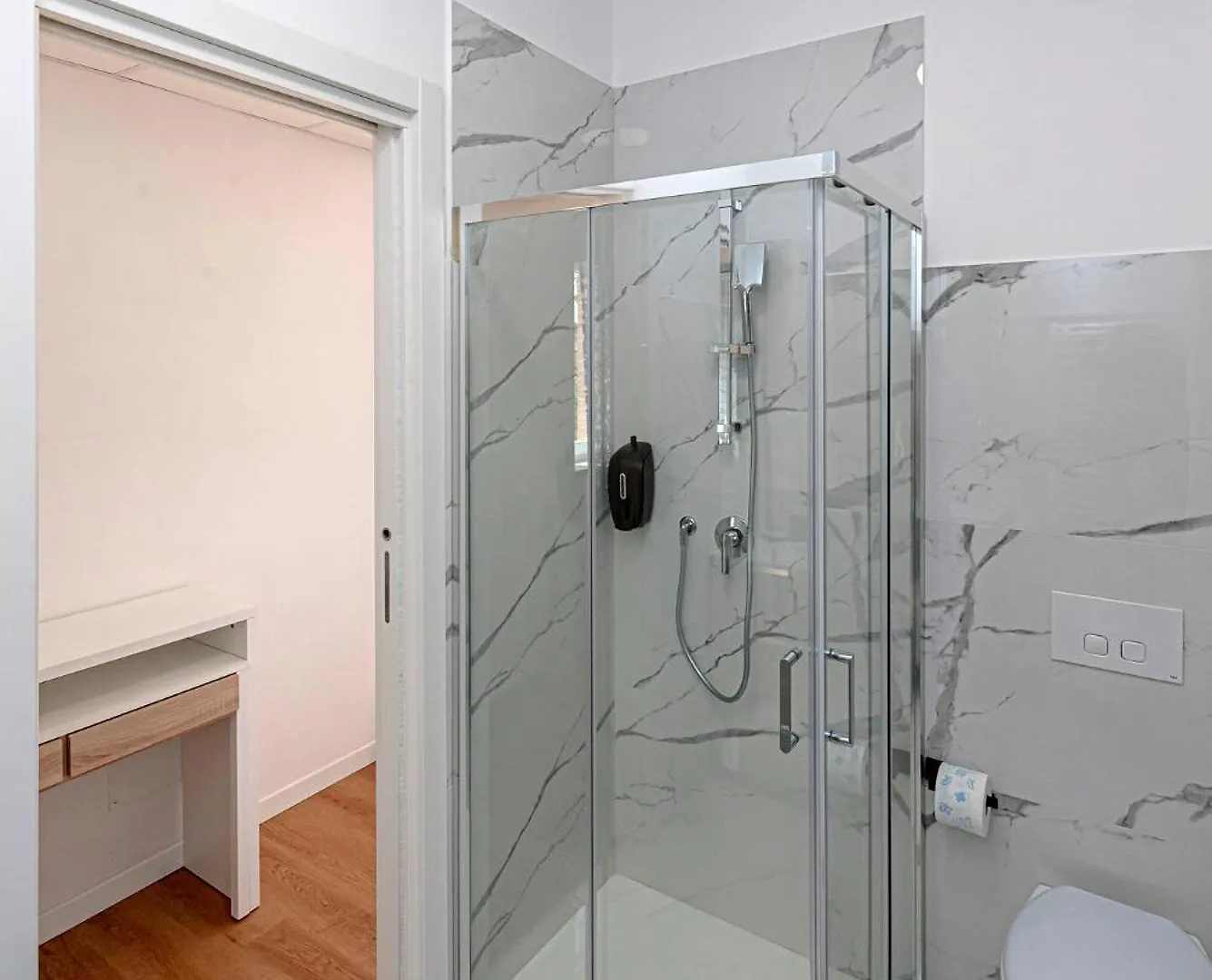 Ruggieri Apartments Roma - A 5 Minuti Dalla Metro A Anagnina 0*, Rome Italy
